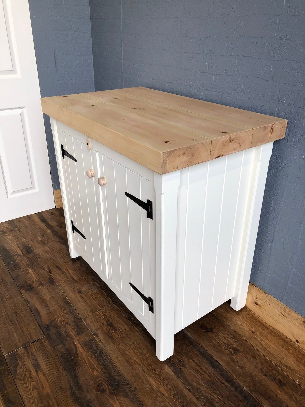 Double cupboard unit - Chunky pine top