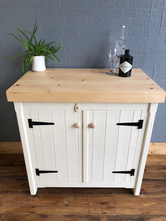 Double cupboard unit - Chunky pine top